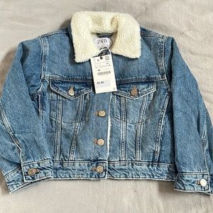 NWT Zara fleece trimmed denim jacket- size 7